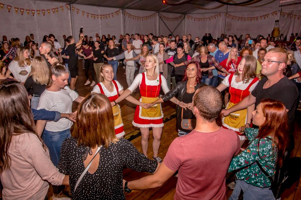 Dani prvog hrvatskog piva 2019. – Slavonske lole, 8. rujna Dani prvog hrvatskog piva 2019. – Slavonske lole, 8. rujna