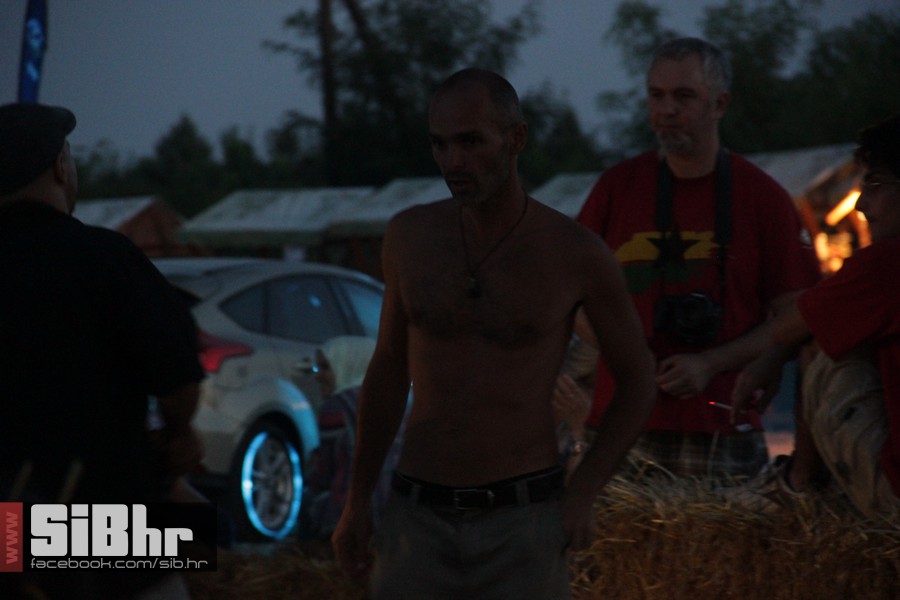slama2015_subota_SiBhr53