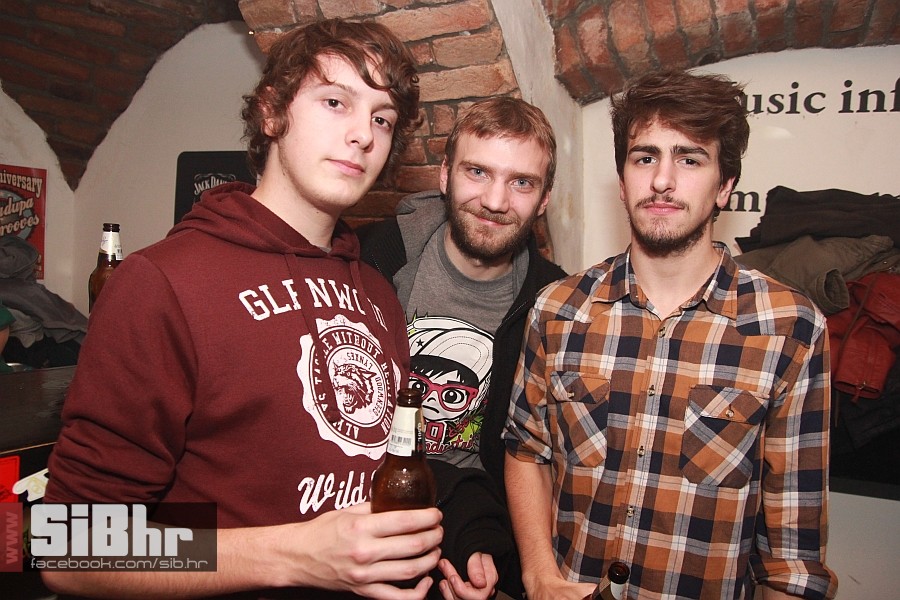 2014_11_1_nightlifeIMG_8646_exi 2014_11_1_nightlifeIMG_8646_exi