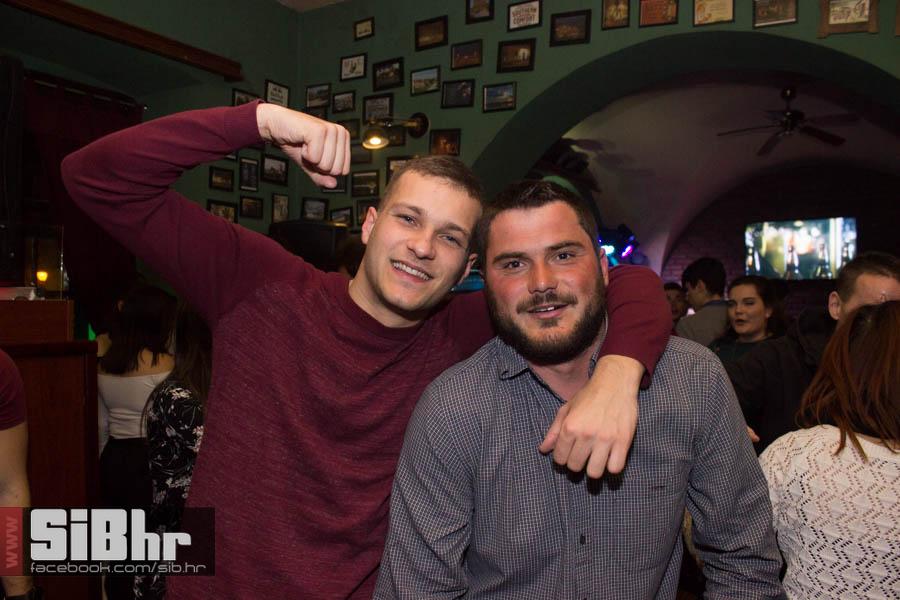 fort_pub_2