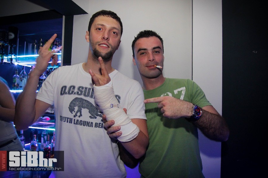 exit_1105_SiBhr_8