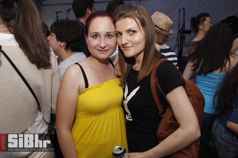 studentska_rostiljada_Mejasi_Si