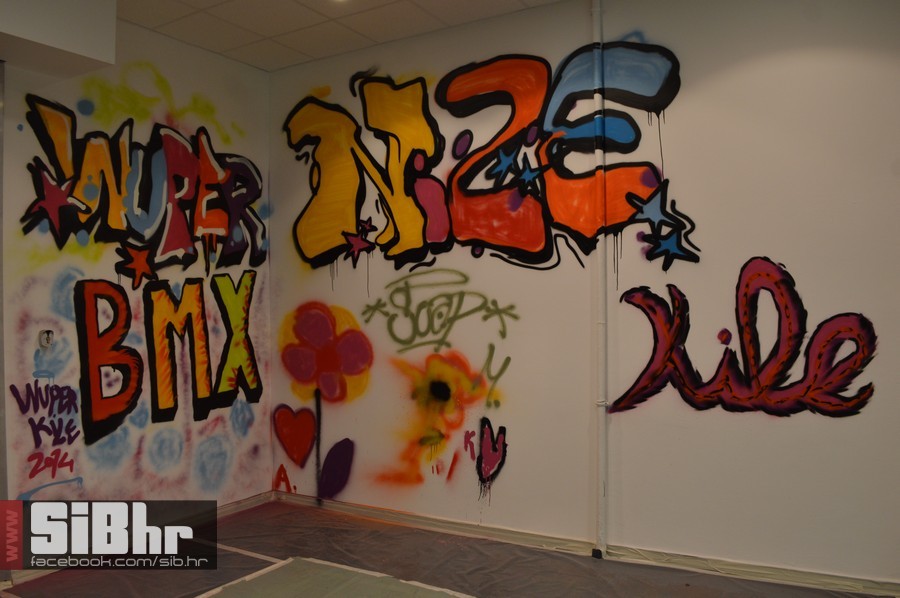 street_art_avenumall_11