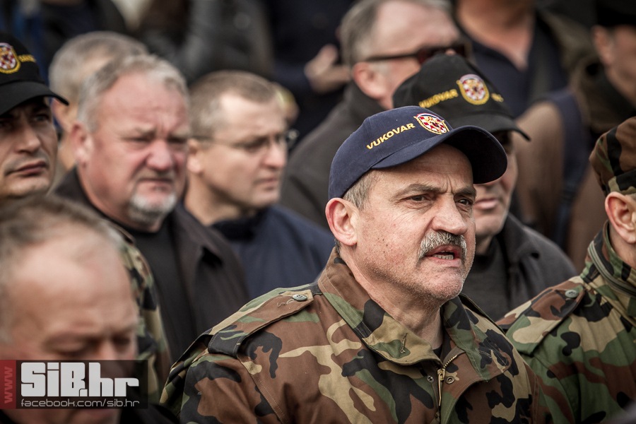 kolona_sjecanja_vukovar_1811201