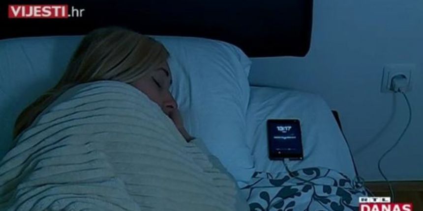 mobitel-spavanje mobitel-spavanje