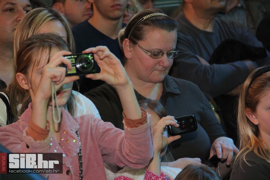 Colonia_AvenueMall_SiBhr_36 Colonia_AvenueMall_SiBhr_36