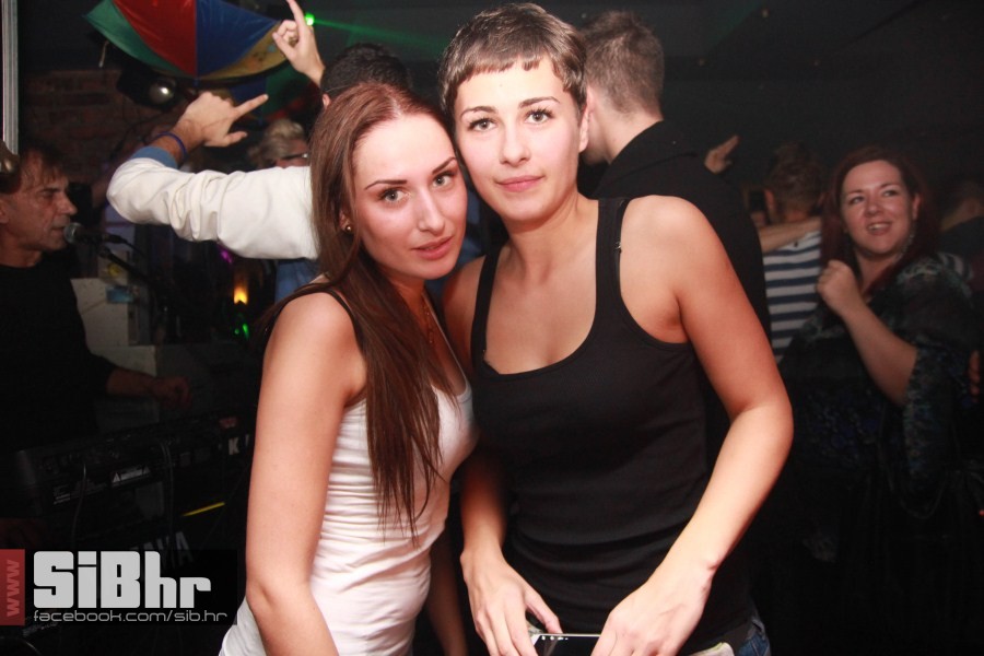 tufna0211_03 tufna0211_03