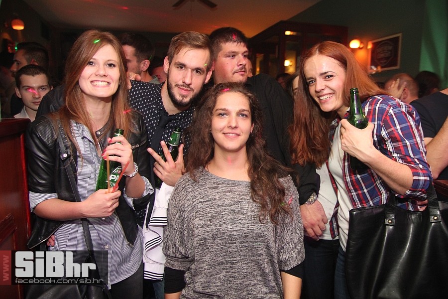 2014_10_12_fortpub_osijek_night