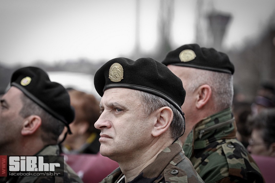 vukovar_prosvjed_protiv_cirilic