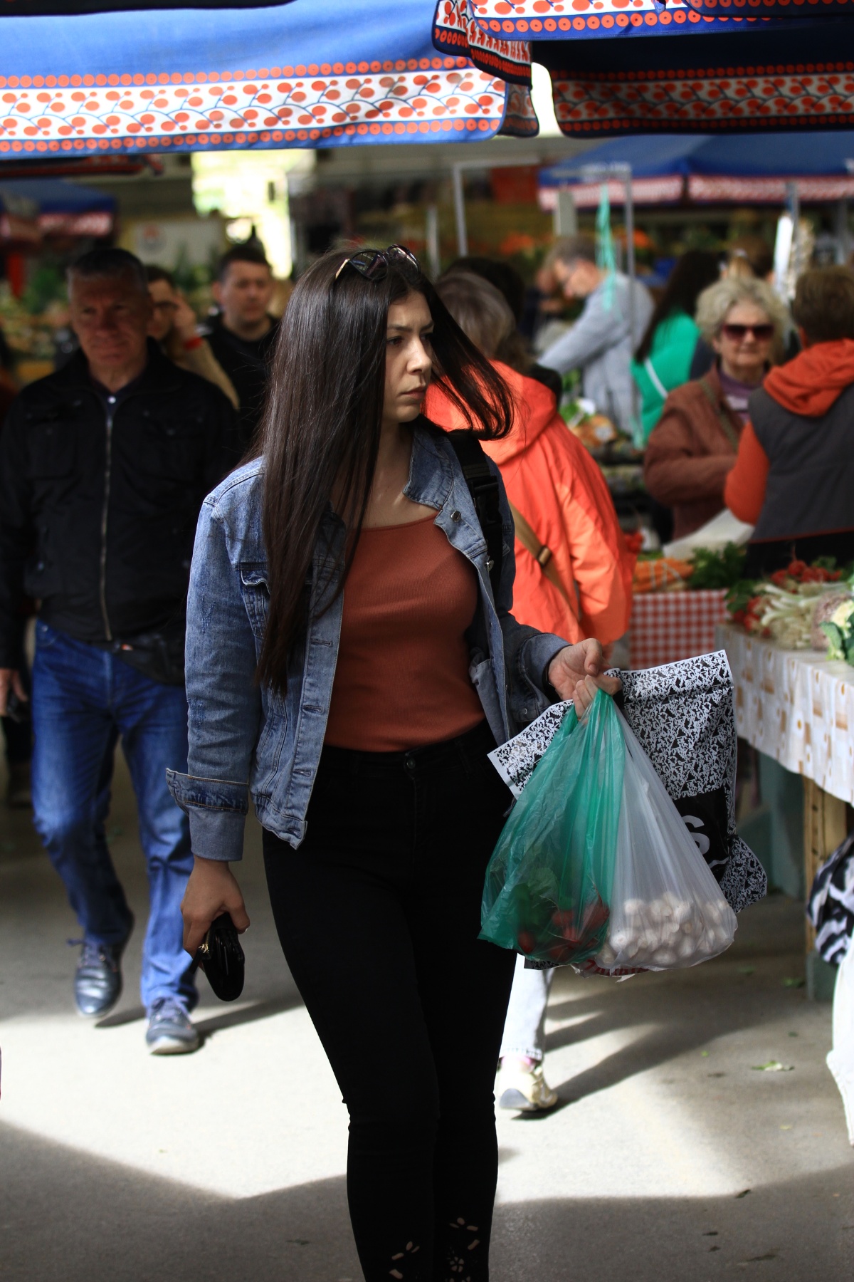 Osječka tržnica uoči Uskrsa 2022. Osječka tržnica uoči Uskrsa 2022.