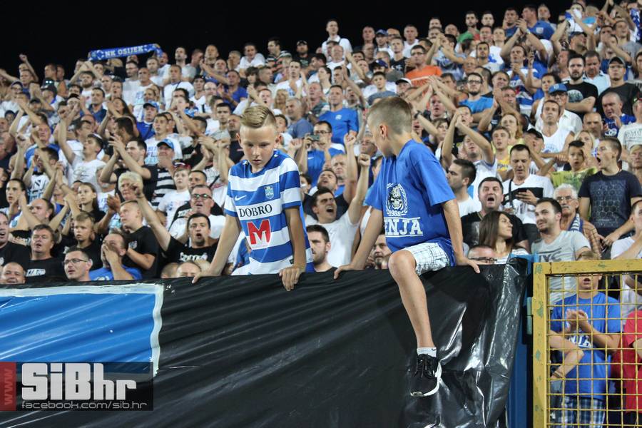 osijek-psv_SiBhr_41