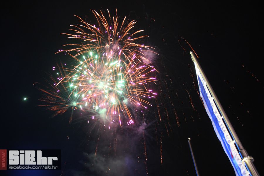 SvecanoOtvorenTrgSlobode_SiBhr_