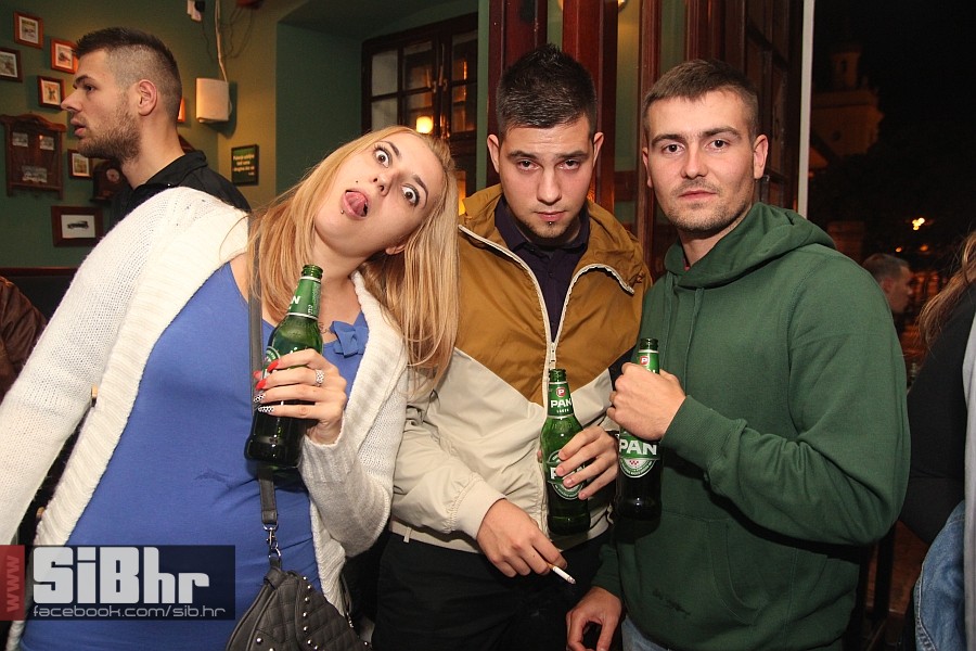 2014_10_12_fortpub_osijek_night