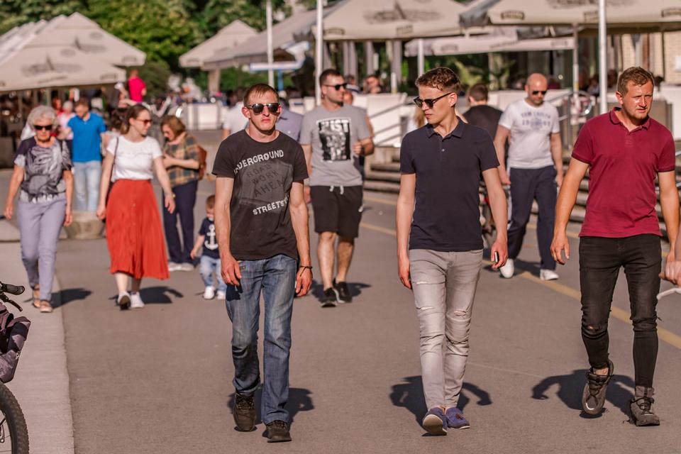 Legice i lege u nedjeljnoj šetnji
