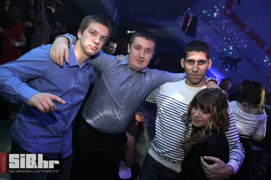 novagtrgkinolumiermediumlotus37 novagtrgkinolumiermediumlotus37