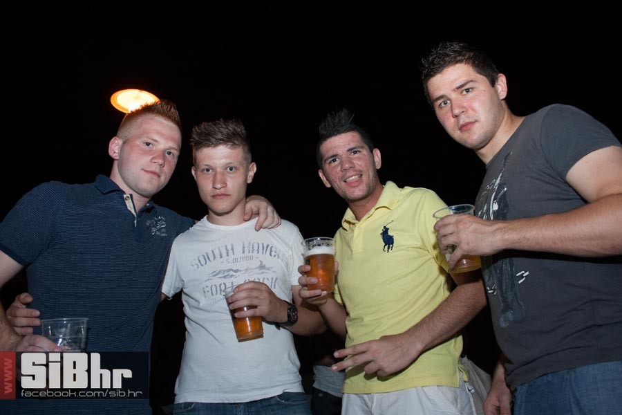 dc_party_SiBhr_9