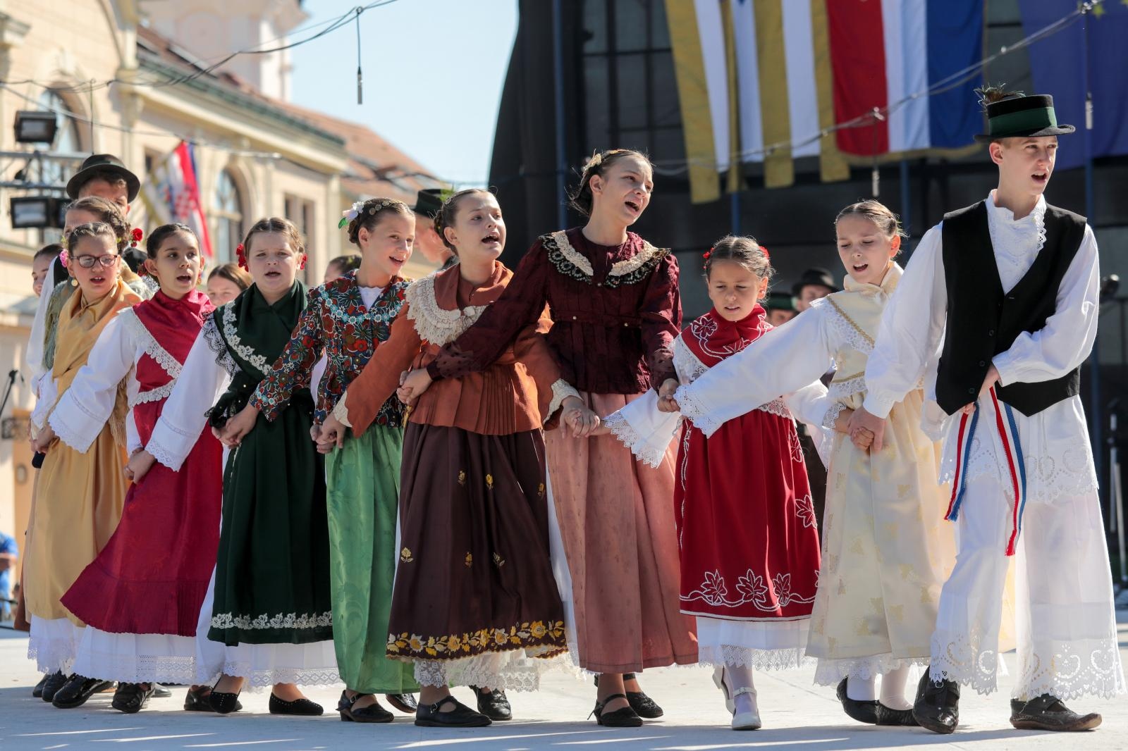 Vinkovačke jeseni 2021: Dječja povorka