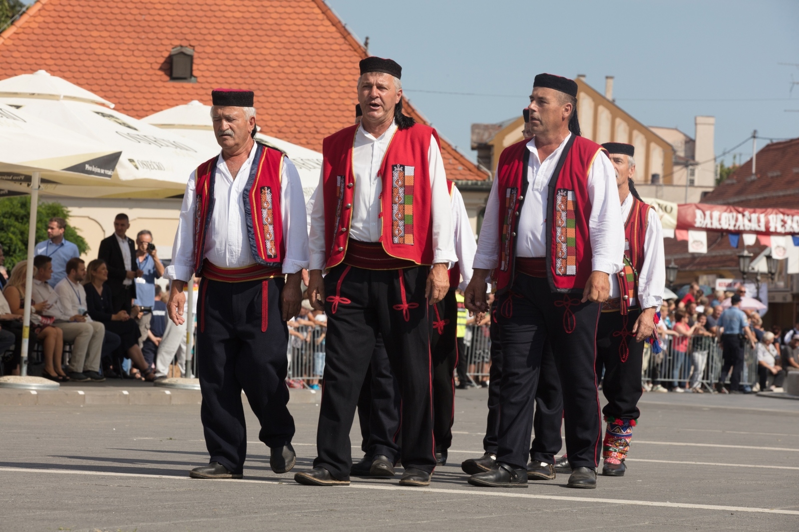 53. Đakovački vezovi