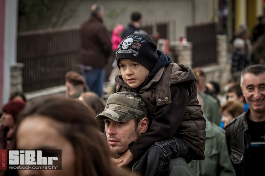 kolona_sjecanja_vukovar_1811201