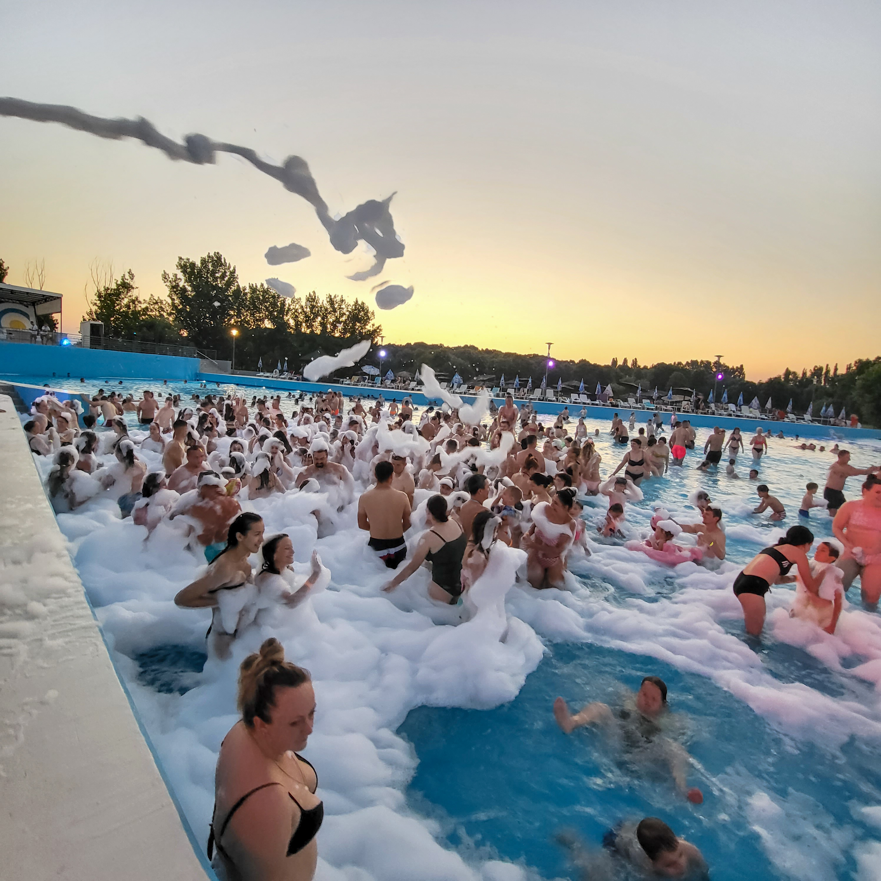 Pjena party u Bizovačkim toplicama Pjena party u Bizovačkim toplicama