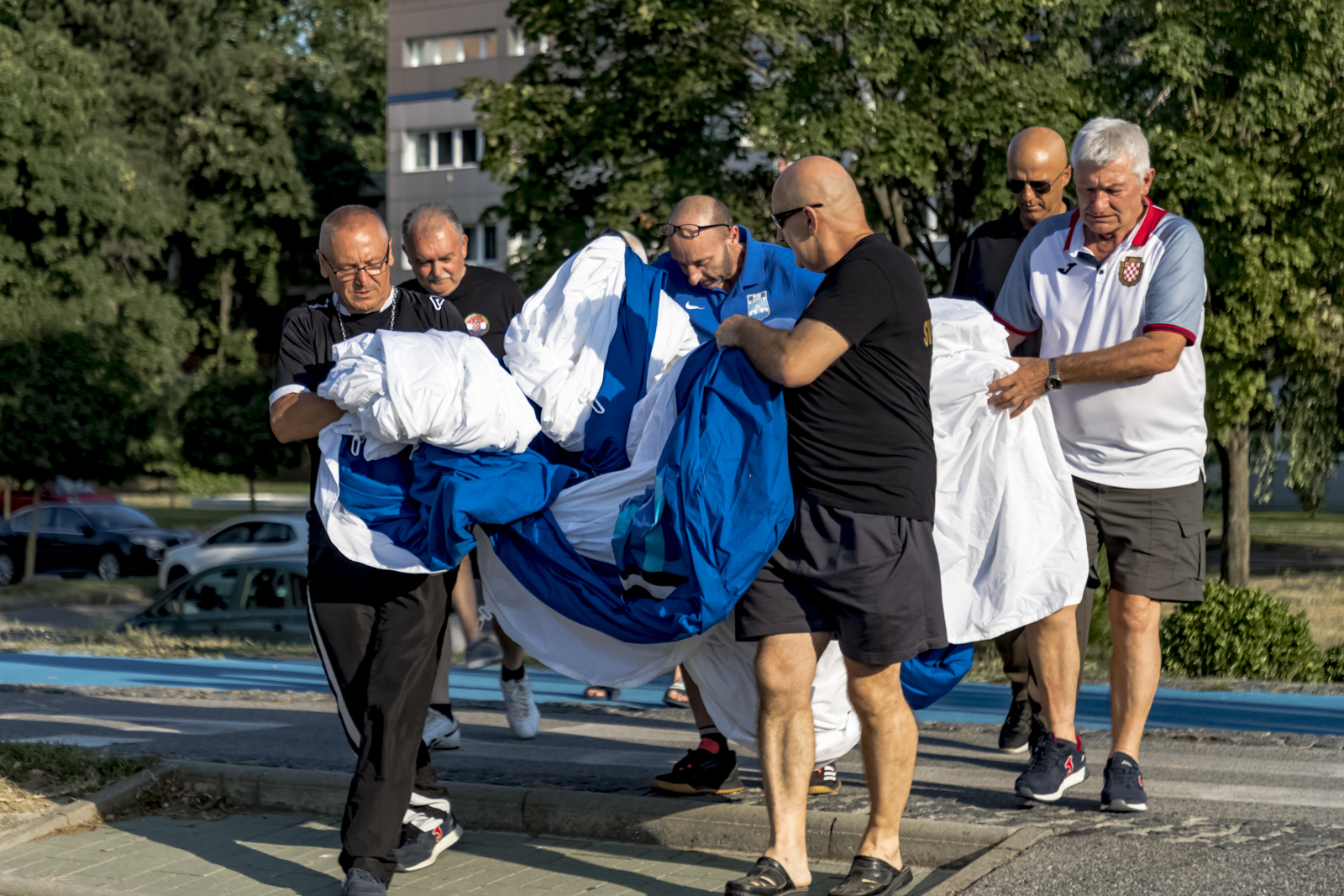 Zastava NK Osijek na mostu Zastava NK Osijek na mostu