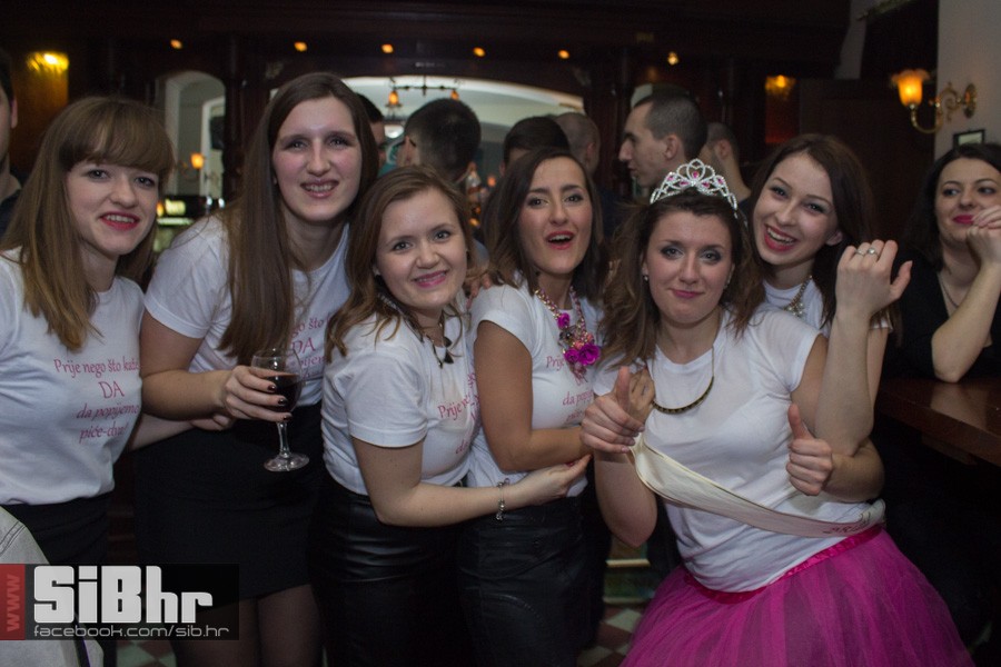 old_bridge_pub_4