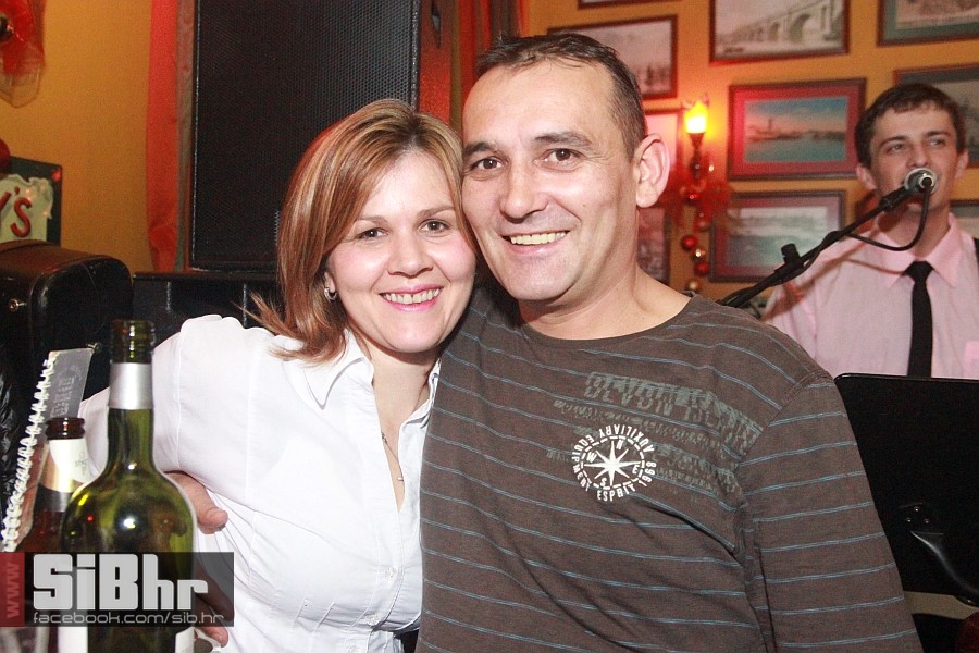 nocni_zivot_OldBridgePub_040120