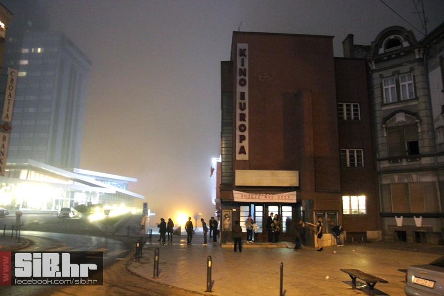 novagtrgkinolumiermediumlotus24 novagtrgkinolumiermediumlotus24