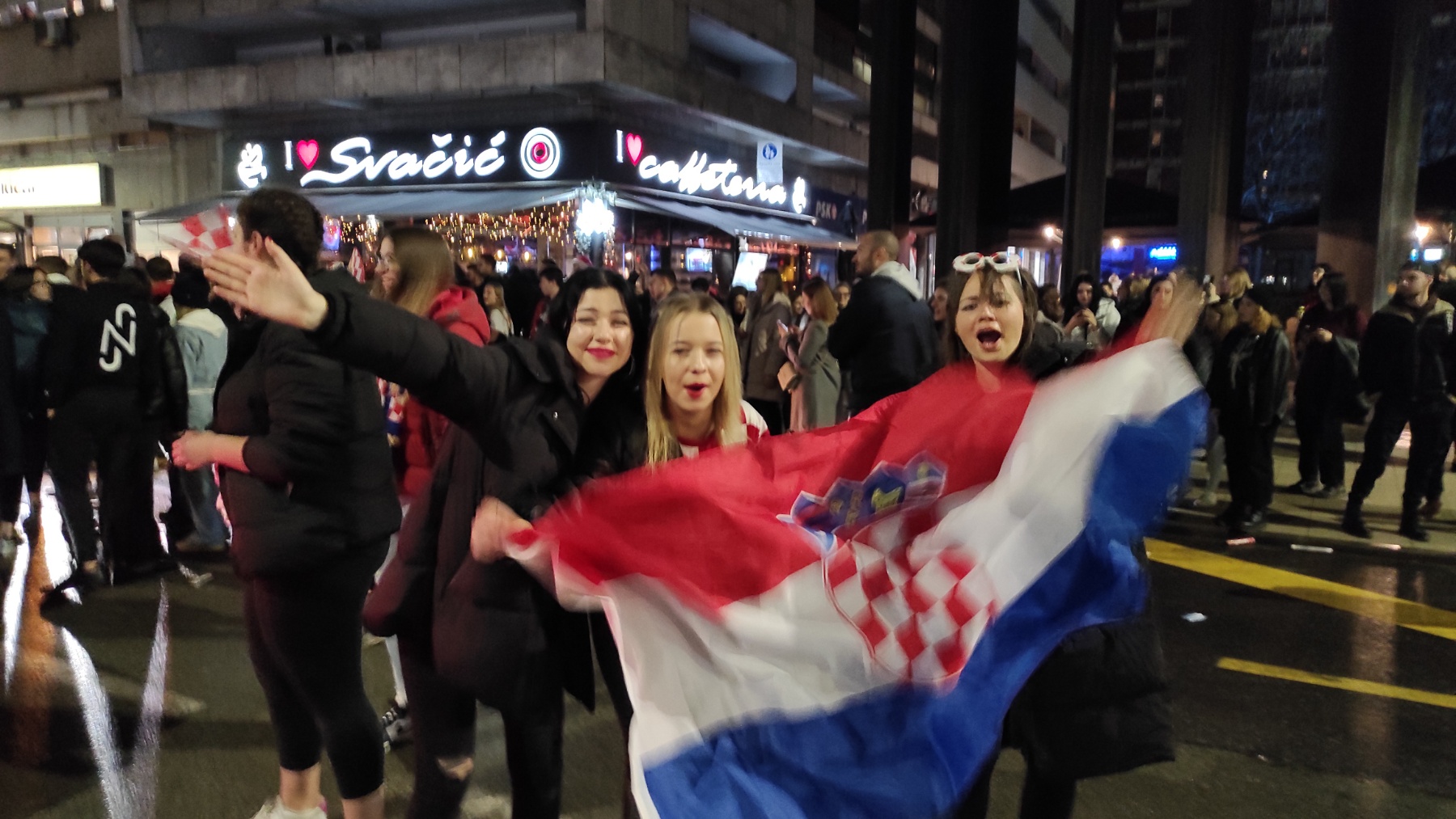 Slavlje nakon pobjede Hrvatske