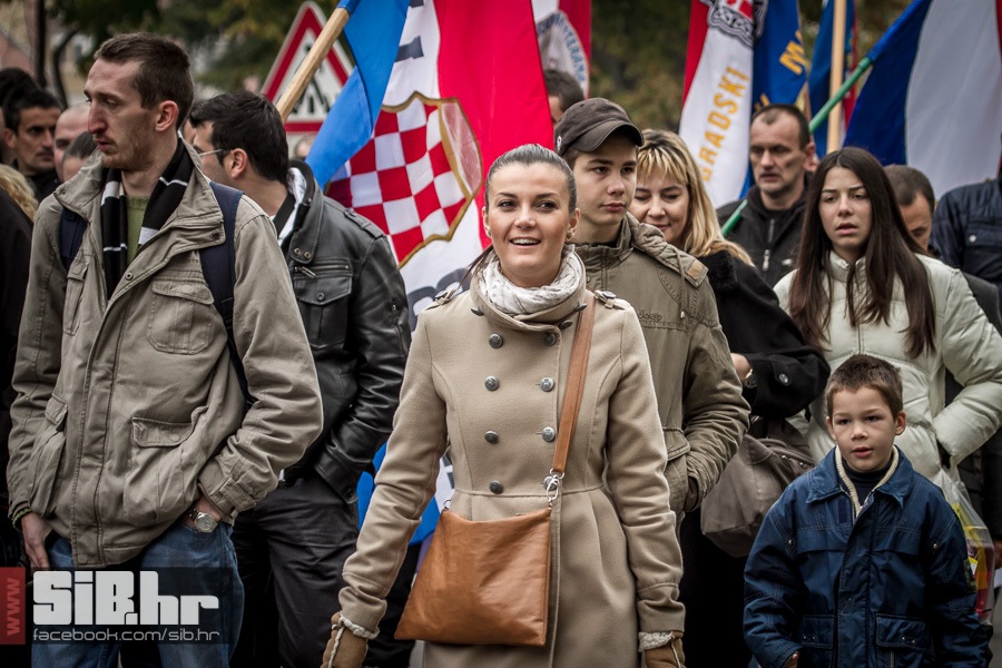 kolona_sjecanja_vukovar_1811201