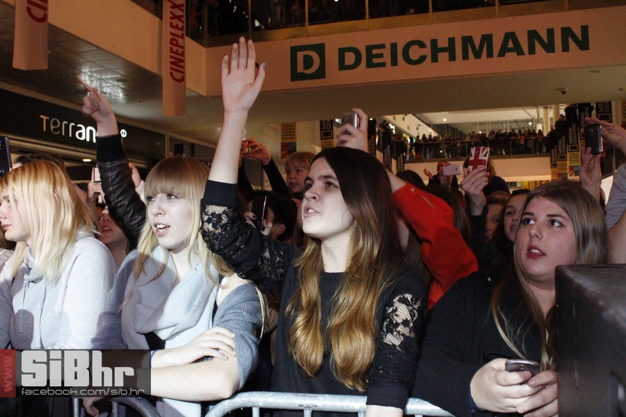 ivan_zak_avenuemall_osijek_zora