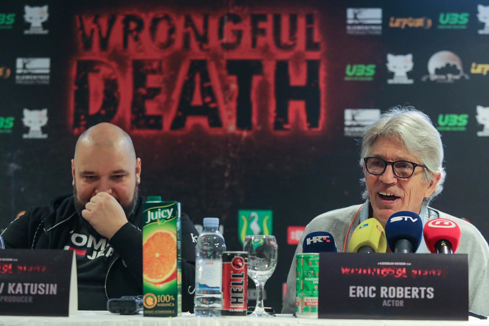 Konferencija za novinare povodom snimanja filma Wrongful Death u Belom Manastiru Konferencija za novinare povodom snimanja filma Wrongful Death u Belom Manastiru