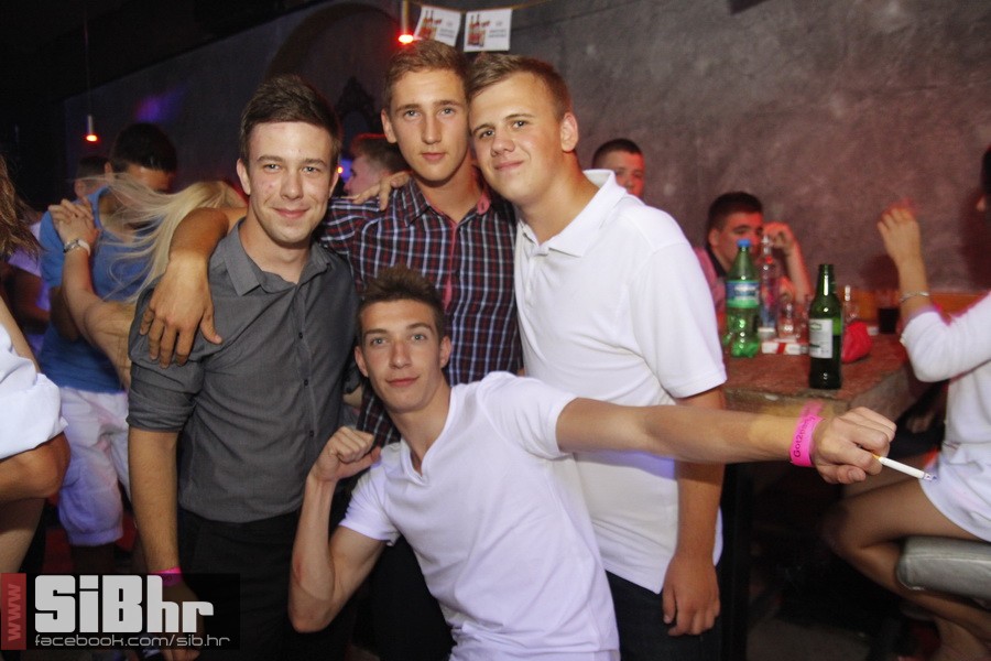 red_carpet_zoran_bastion_72