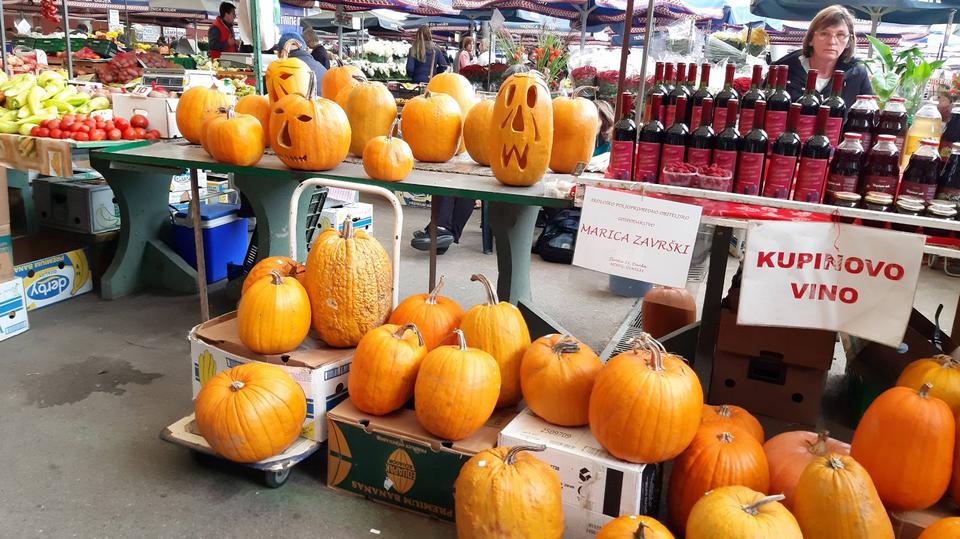 Osječka tržnica u znaku Svih svetih, ali i Halloweena