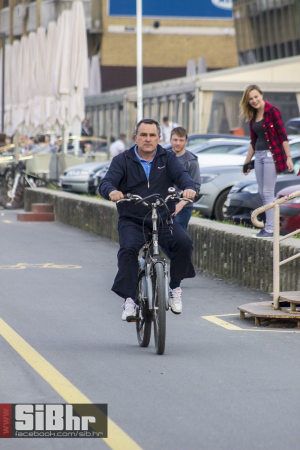 osjecani_u_setnji_gradom_65 osjecani_u_setnji_gradom_65