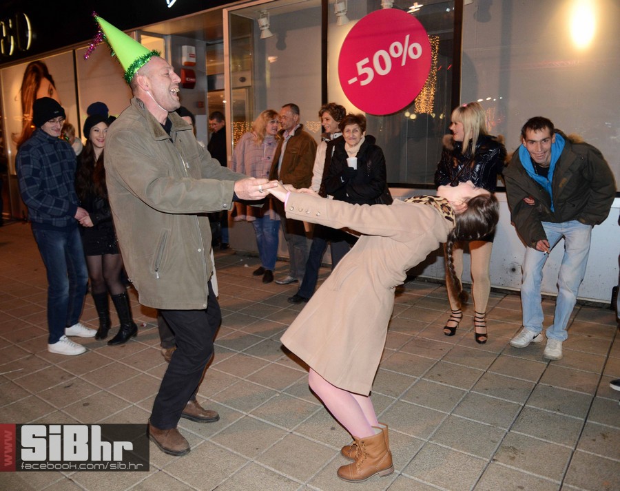 docek_nove_godine_trg_i_club_si docek_nove_godine_trg_i_club_si