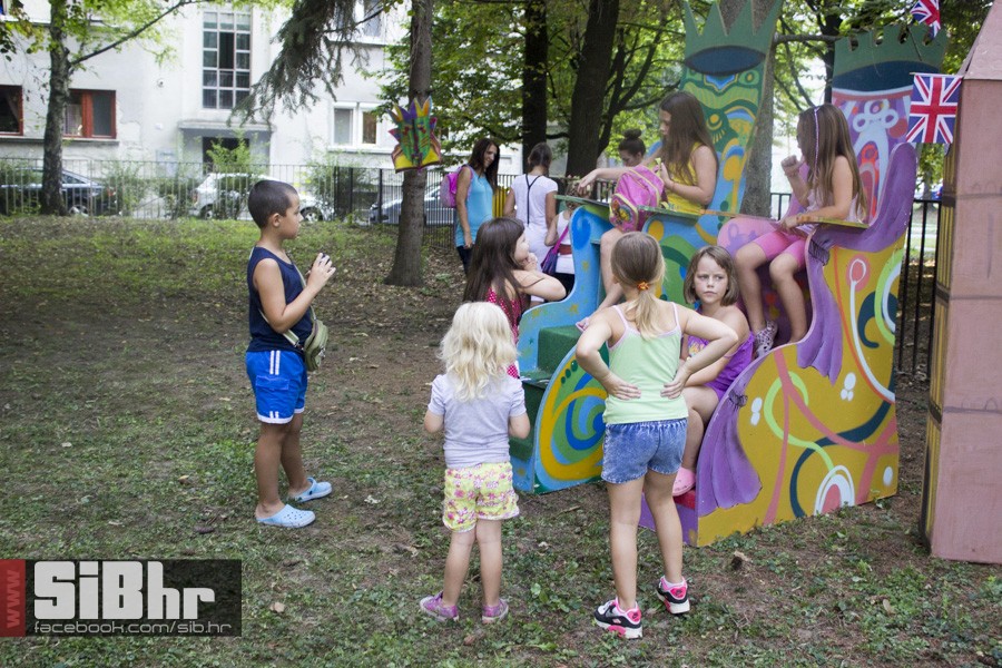 zemlja_vijenac_2015_SiBhr42