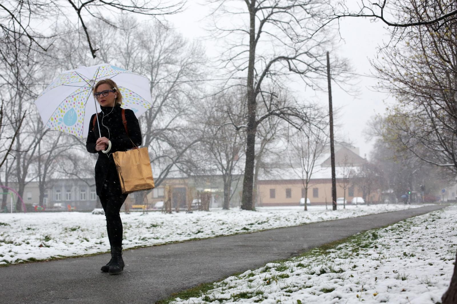 Osijek se probudio pod bijelim pokrivačem