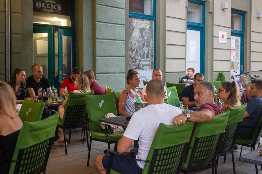 Još jedna odlična glazbena večer na terasi ’22-ojke’