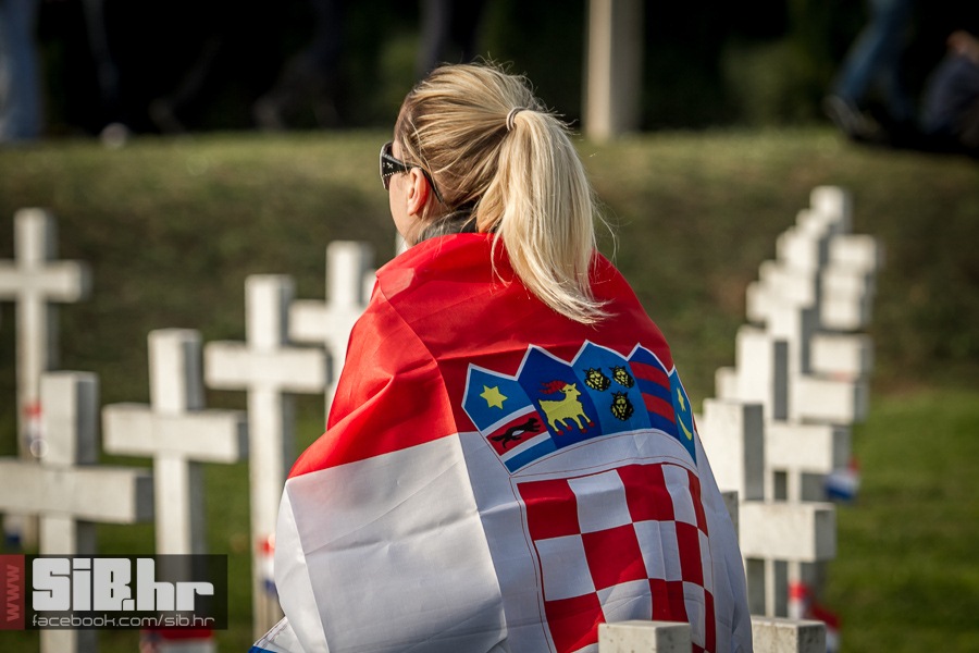 kolona_sjecanja_vukovar_1811201