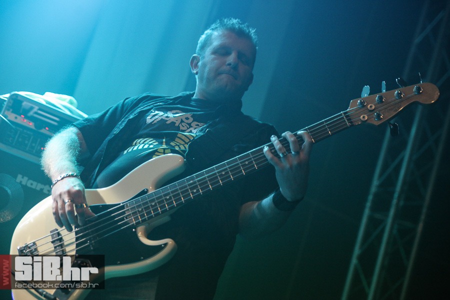 opca_opasnost_slavija_04042013_