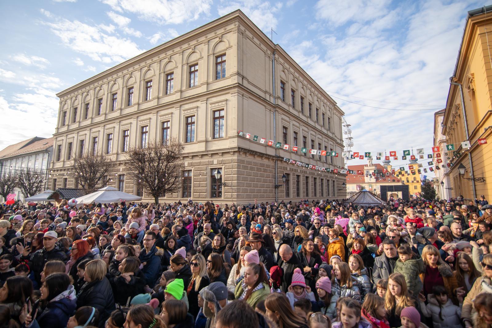 Doček male Nove godine 2023.