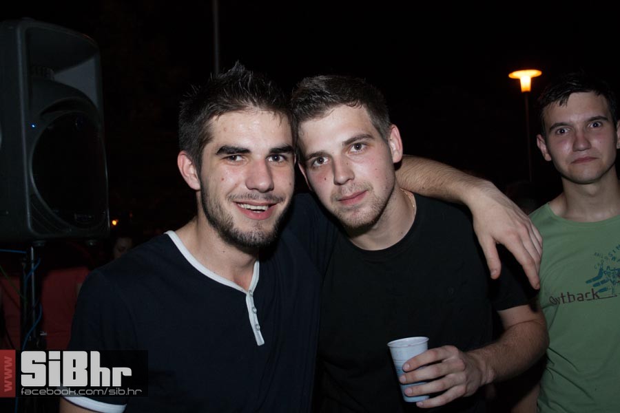 dc_party_SiBhr_13