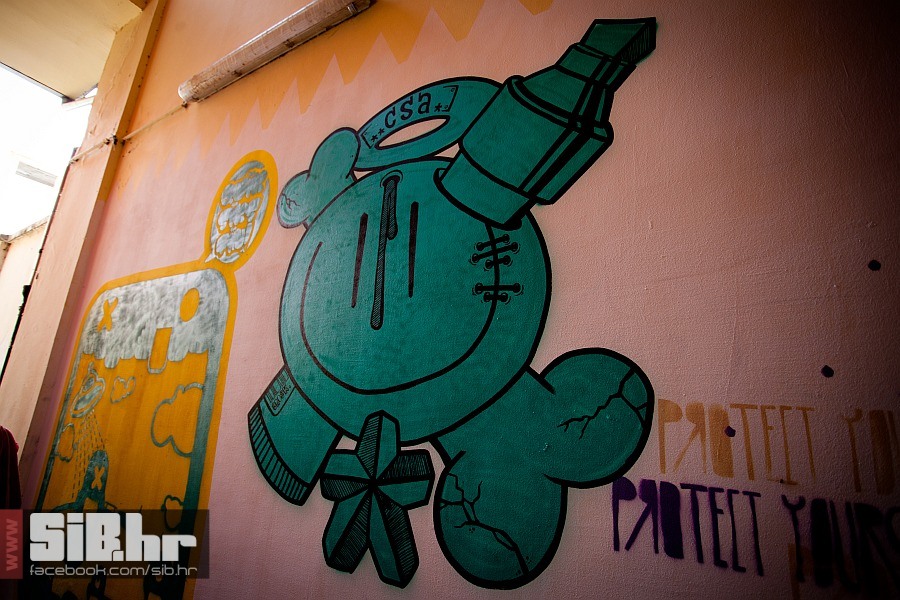 grafiti_prolaz_swan_pub_1207201
