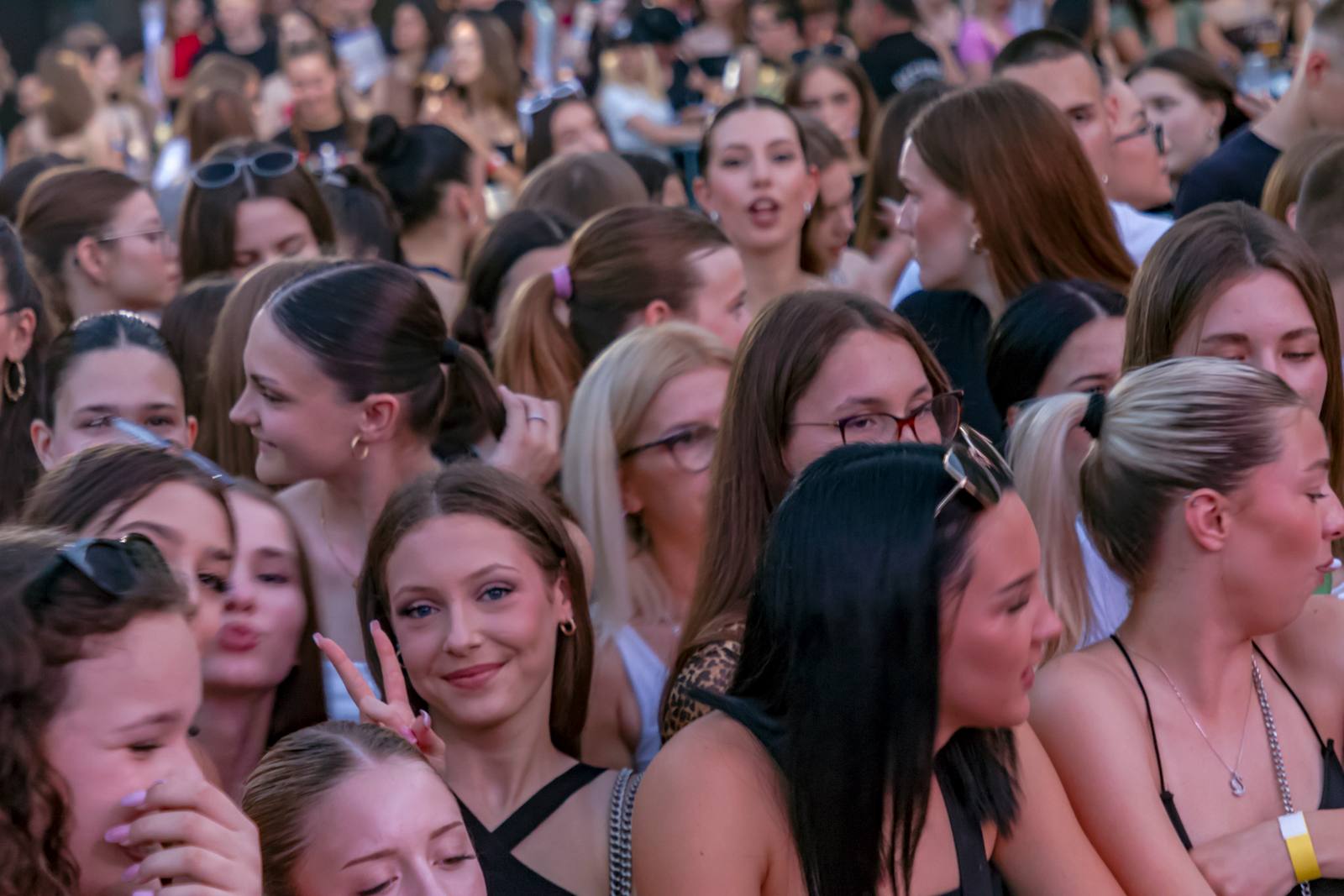 Trap zvijezda Relja održao koncert u osječkoj Tvrđi