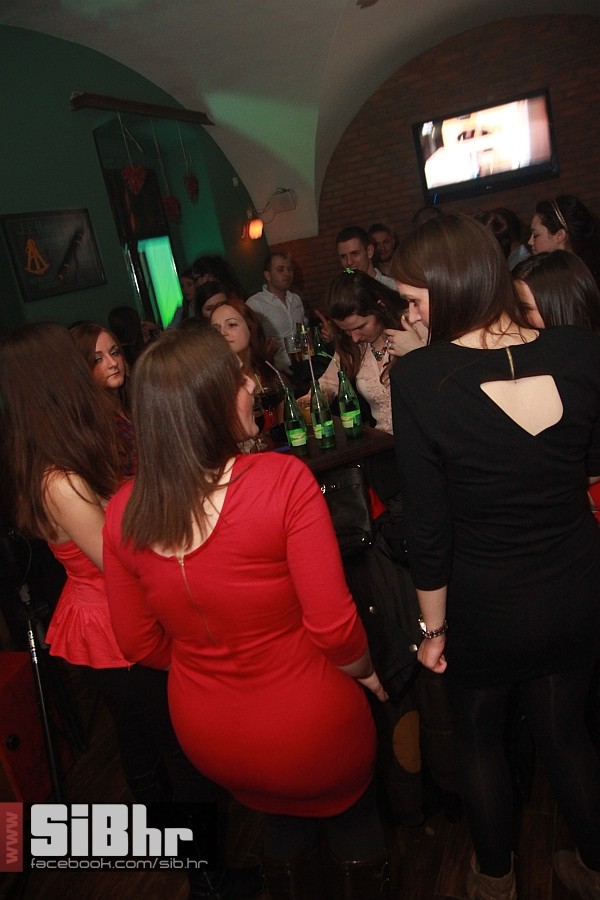 fortpub_osijek_nightlife_sibhr1