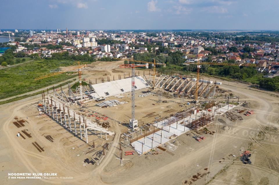 Pogled iz ptičje perspektive na gradilište novog osječkog stadiona
