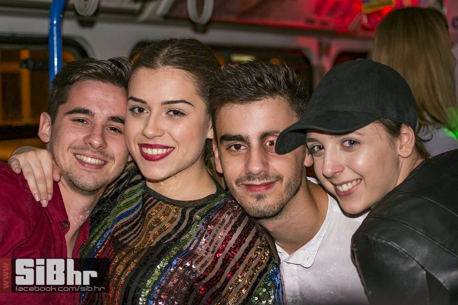 Tram_party_SiBhr-102