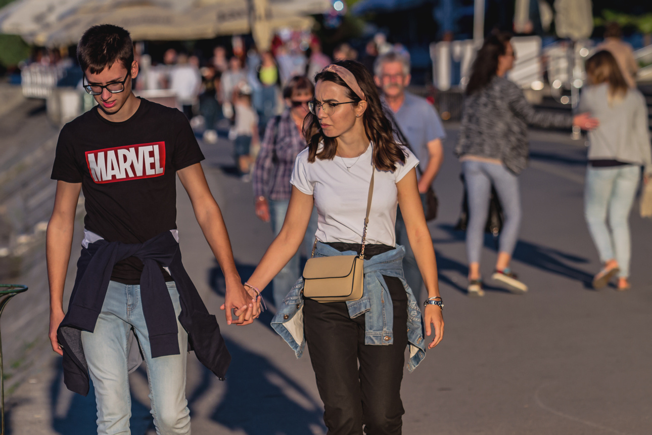 Osječka ljetna noć i utorkom privukla velik broj građana
