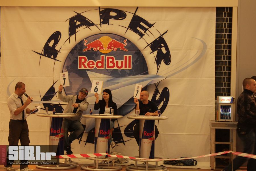 redbull_paper_wings_SiBhr_36